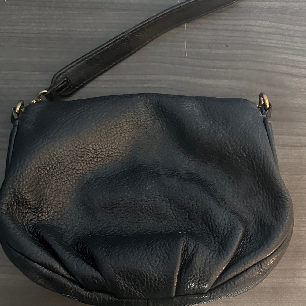 Marc by Marc Jacobs Black Leather Crossbody with Gold Plaque - Picture 9 of 13